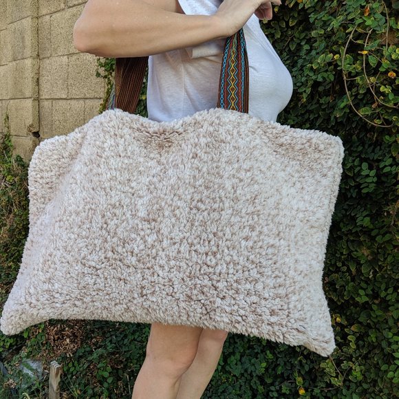 Oversized Plush Tote - Picture 2 of 8
